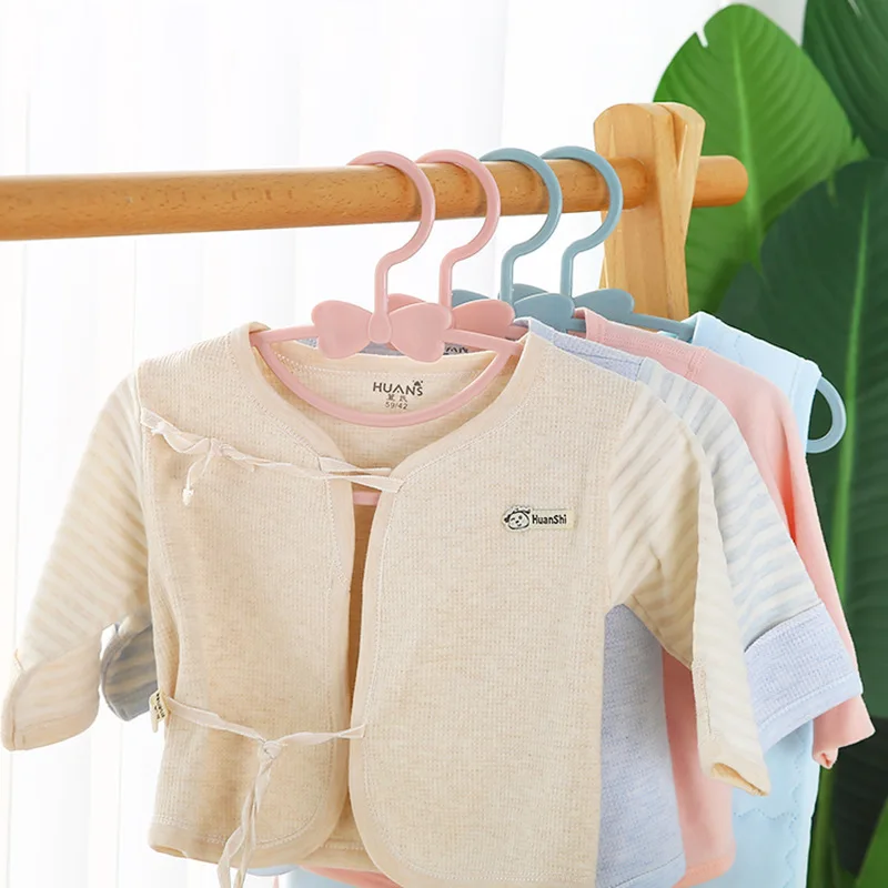 5-50 Buah Gantungan Bayi Plast - Baby Nursery Essentials ulasan dan harga